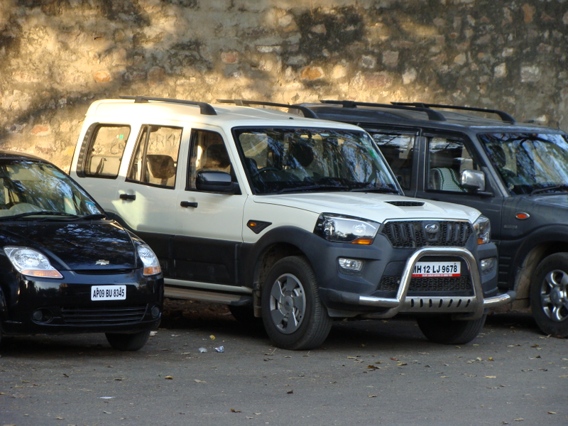 Illustration for article titled Your guide to utilitarian Indian body-on-frame manual diesel 4x4s